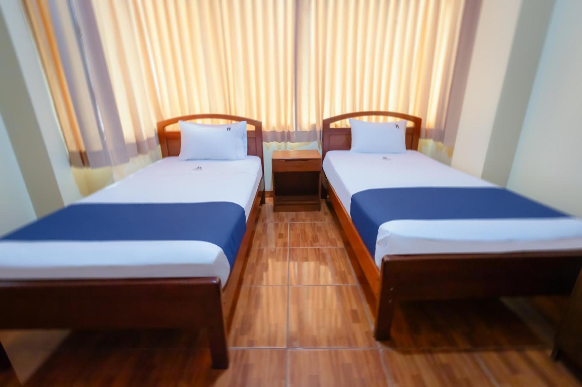 Hotel Italia I Чиклайо Екстериор снимка