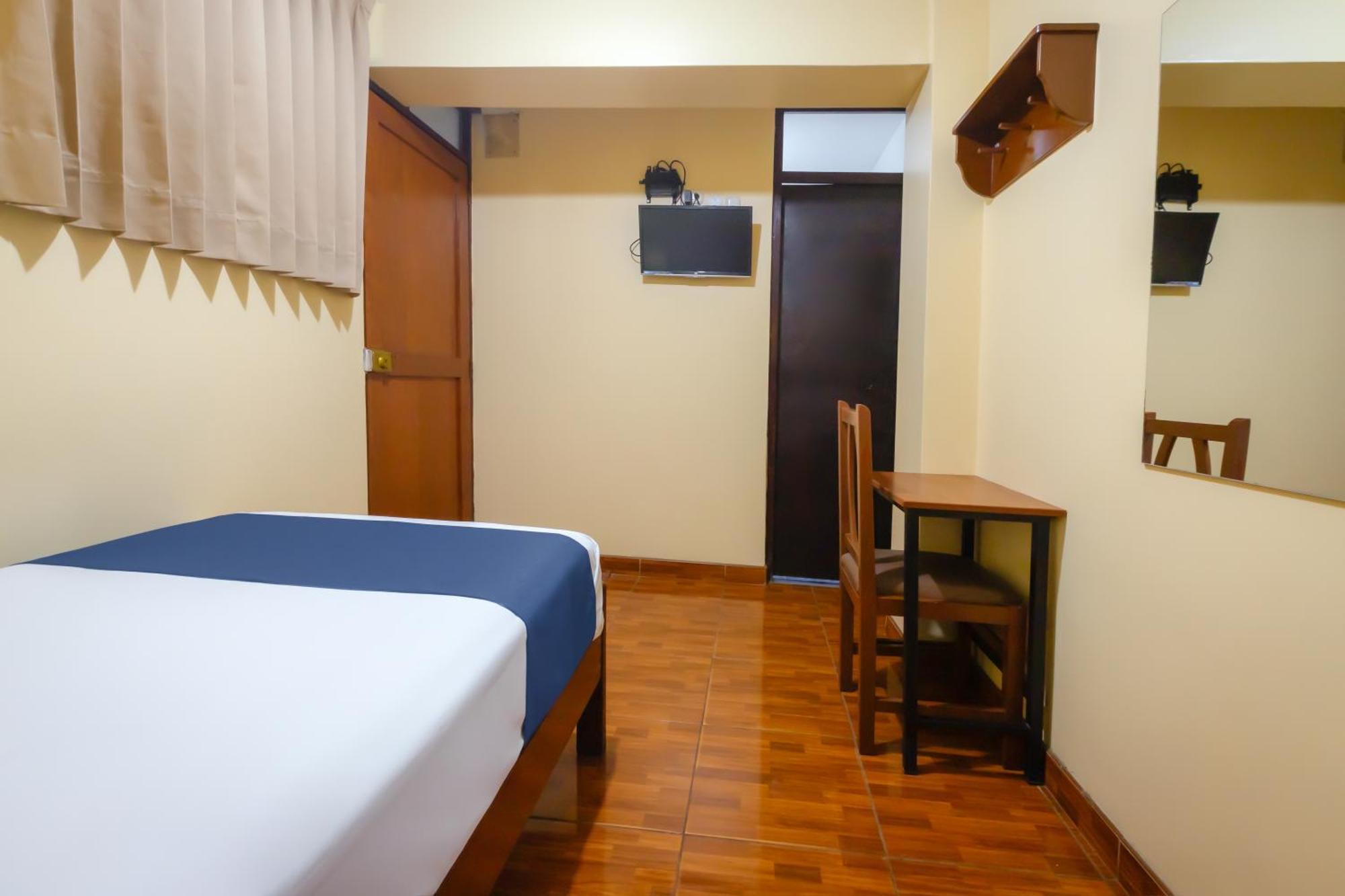 Hotel Italia I Чиклайо Екстериор снимка