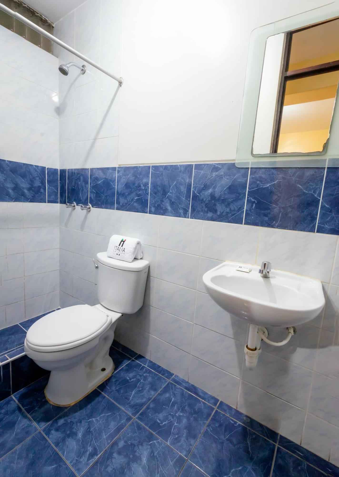 Hotel Italia I Чиклайо Екстериор снимка